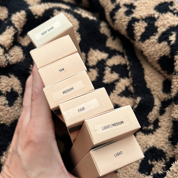 KKW Beauty Creme Contour & Highlight Sets ALL 7 shades - Picture 2 of 3